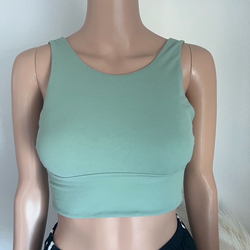 Lululemon Energy Longline Sports Bra in Green